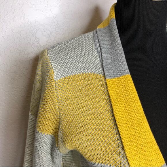 Modcloth gold gray cream plaid belted wrap cardigan sweater size Large - Picture 7 of 16